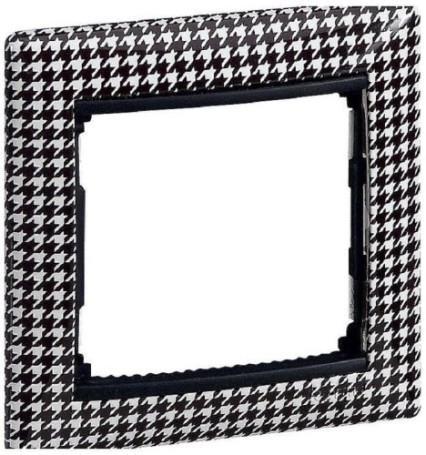 Рамка горизонтальная Legrand Valena 1-м. гусиные лапки фото Рамка горизонтальная Legrand Valena 1-м. гусиные лапки картинка